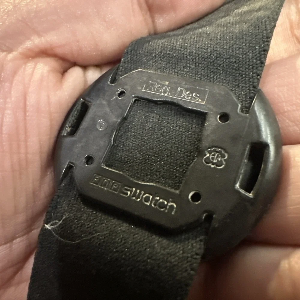 Working Vintage POP Swatch Watch 1989 Studded‎ Fabric Strap Black 39mm Rare Runs